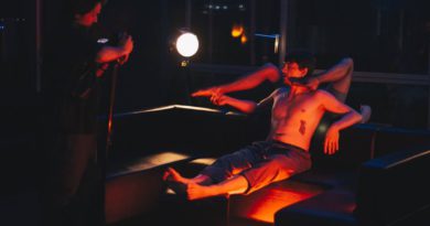 Співак рома майк запрем'єрив відео на пісню "Босоніж".