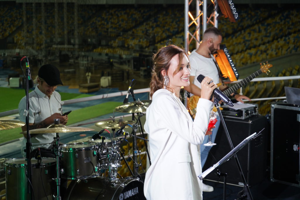 Перший сольний концерт Diana Gloster на НСК Олімпійський