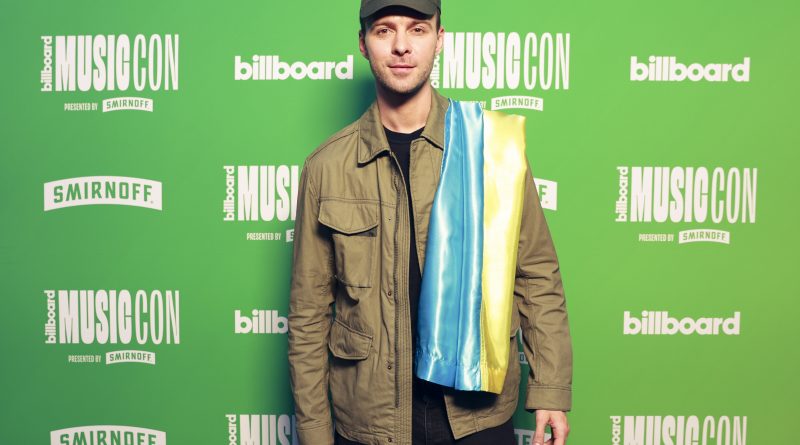 Макс Барських на Billboard MusicCon закликав світову спільноту не звикати до війни в Україні