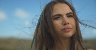 Співачка KAVA стала голосом всіх жінок-біженок у новій відео роботі