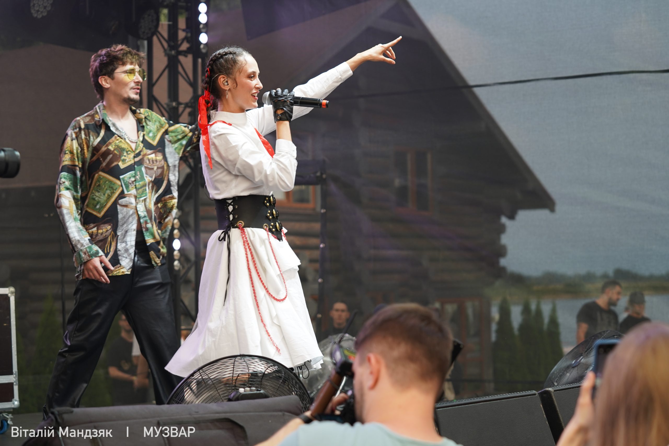 Понад 100 тисяч гривень для допомоги Україні: як минув концерт «МУЗИКА ВІЙНИ» від «МУЗВАР»