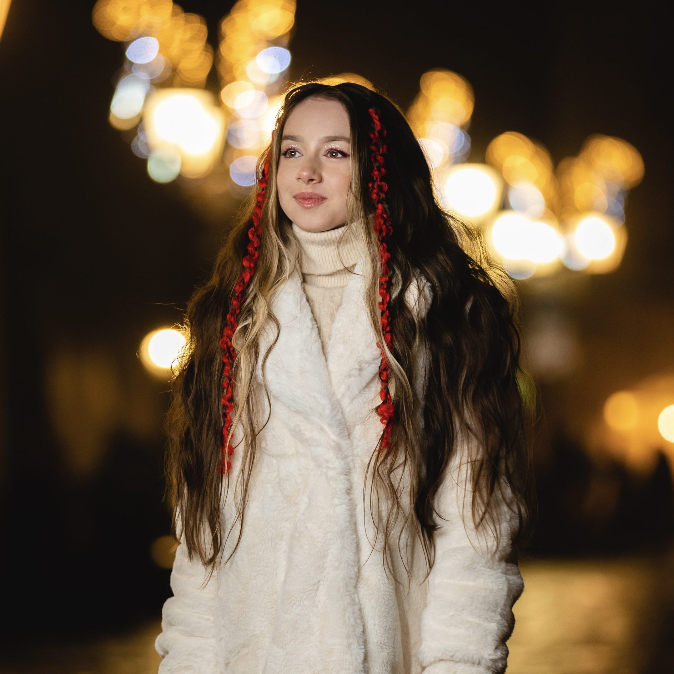 Співачка  VLADA K презентує особливу автентичну колядку “Нічка та радісна” до новорічно-різдвяних свят