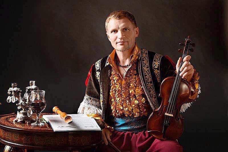 Олег Скрипка винайшов свій "ДНК" — це його “Гуцулка Ксеня”