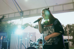 «Плювати на російську аудиторію, я хочу писати музику для своїх людей»: Deadsea презентує mood video на пісню «Мова»