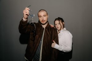 Кайся і торкайся: Нікіта Кісельов та iSKra презентують пісню