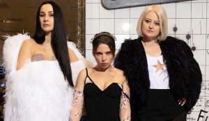 Крихітка ULIA LORD та Qarpa презентують рімейк на хіт 90-х