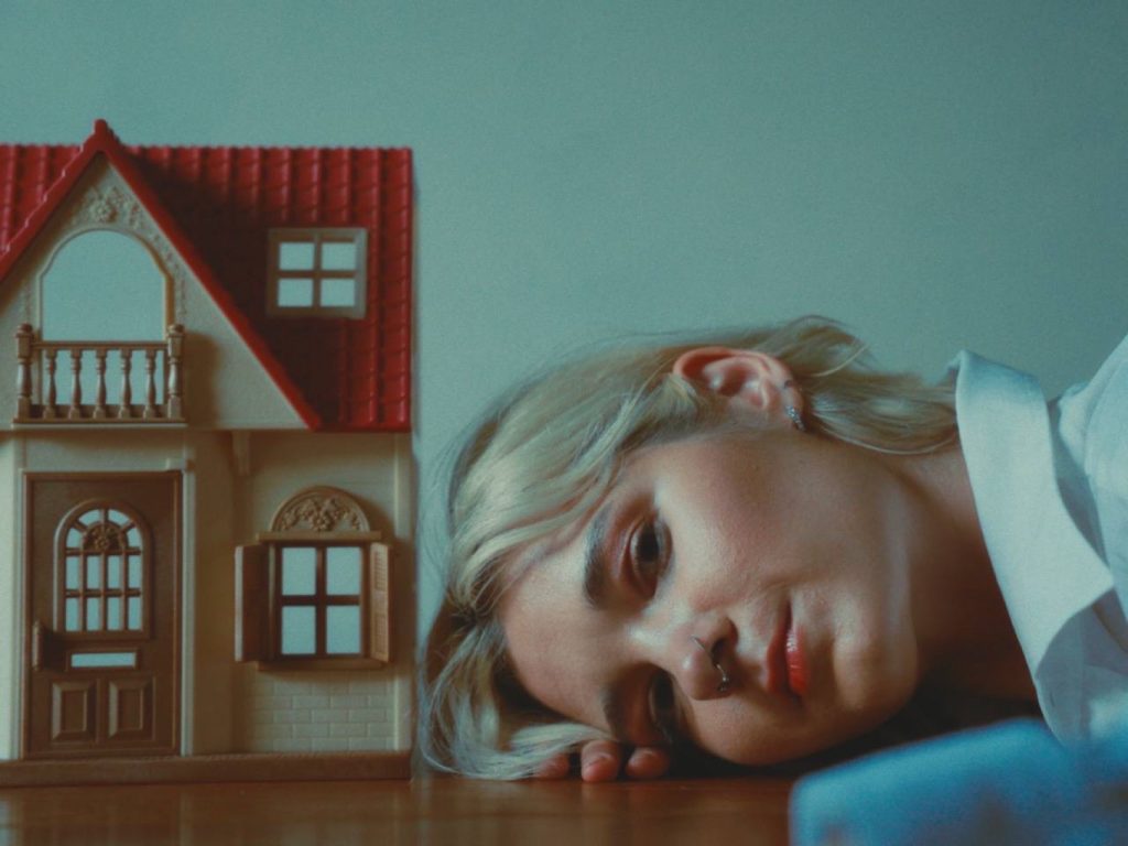 SHY випустила мініальбом «Як літати і не падати»