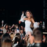 Українська співачка Diana Gloster зібрала перший сольний концерт, перетворивши його на вечір надії, тепла та підтримки