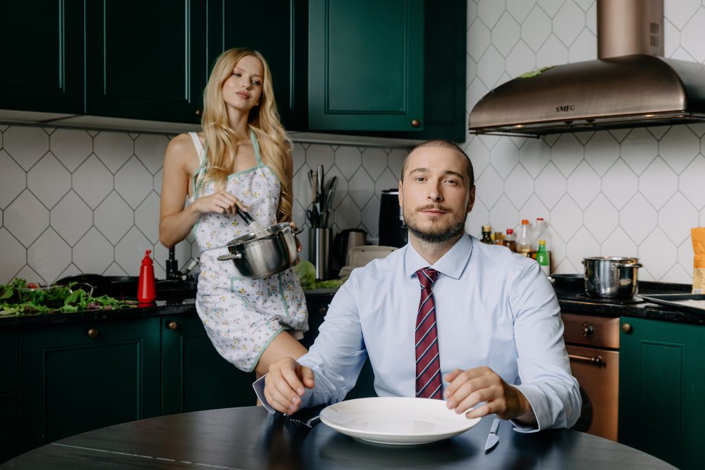 «Кохання на сніданок»: Нікіта Кісельов презентує новий трек