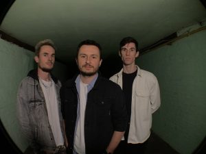 Рок-гурт ROSEQUIT [РОЗКВІТ] презентує «Хвилі» та відео