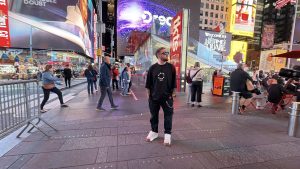 БЕЗ ОБМЕЖЕНЬ потрапили на білборд на Times Square