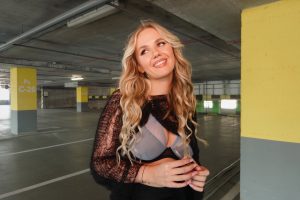 Настя Балог презентувала новий сингл «На швидкості»
