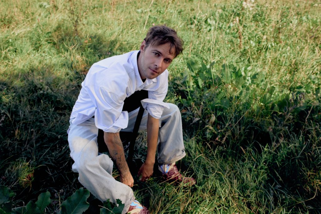 Макс Барських показав що відбувалося за кадром Місто дощів