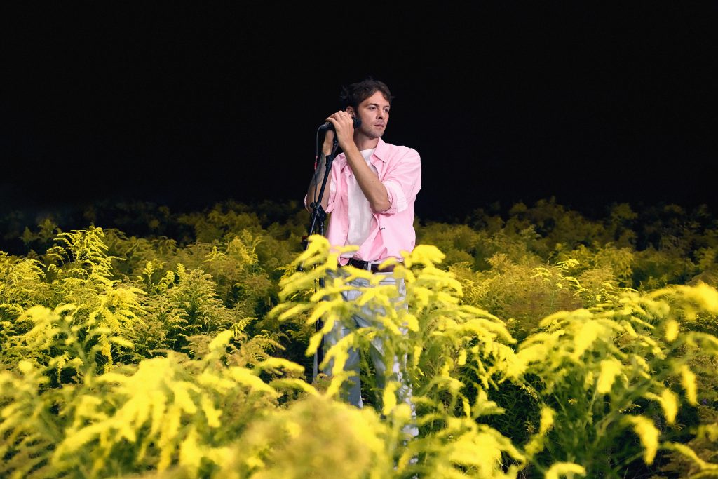 Макс Барських показав що відбувалося за кадром Місто дощів