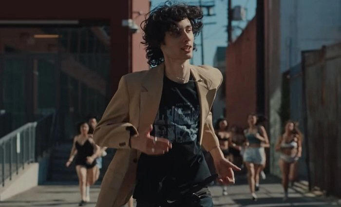 sombr – undressed (переклад українською)