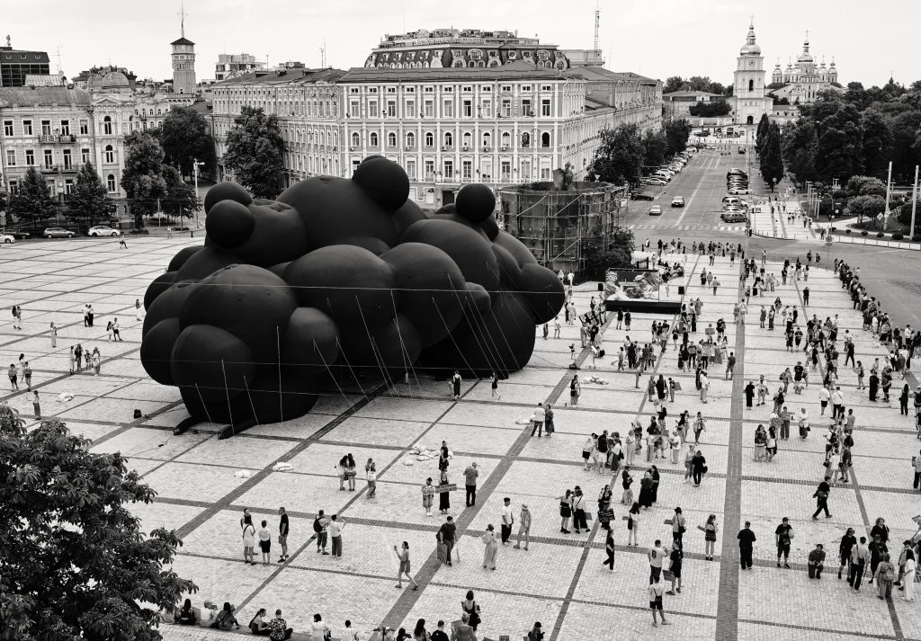 «ДахаБраха» та Чорна Хмара привертають світову увагу