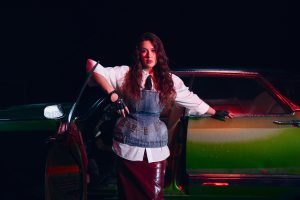 “Алло”: Bonni Shine випустила пісню про кохання