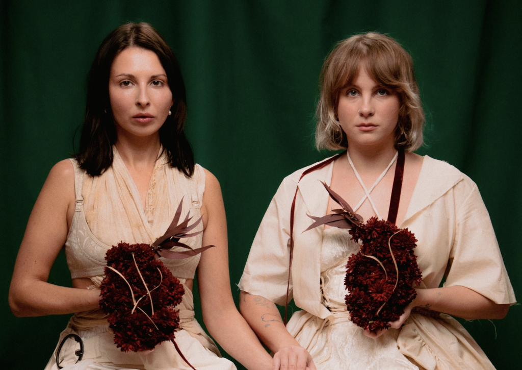 renie cares та Olena Karas презентують спільну роботу