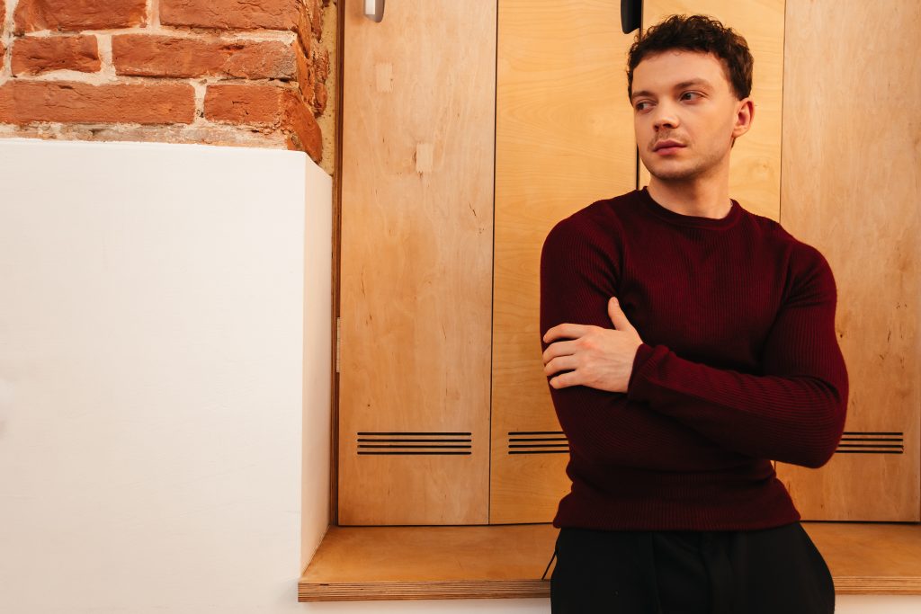 Сергій Лазановський презентує проникливу «Переживем»