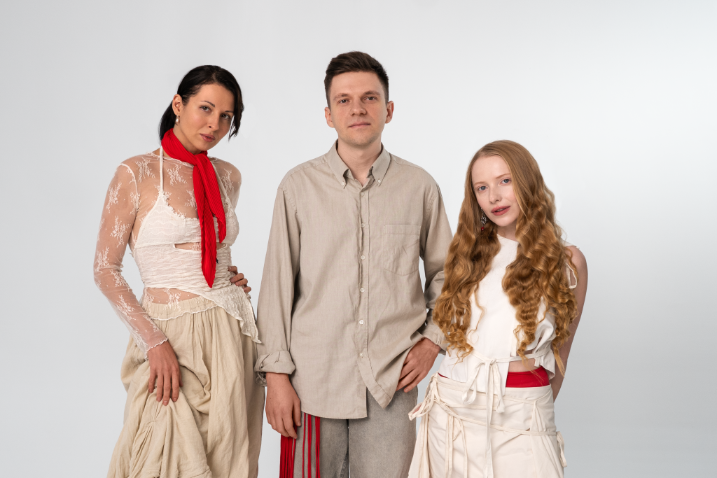 INGRET, Olena Karas та Yevhenii Dubovyk представлять колядку