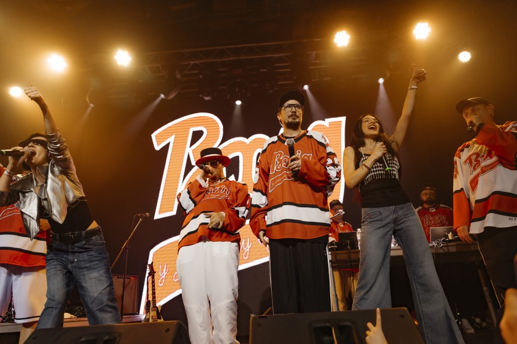 «Вхід у Змінному Взутті»: перший за 30 років сольний концерт