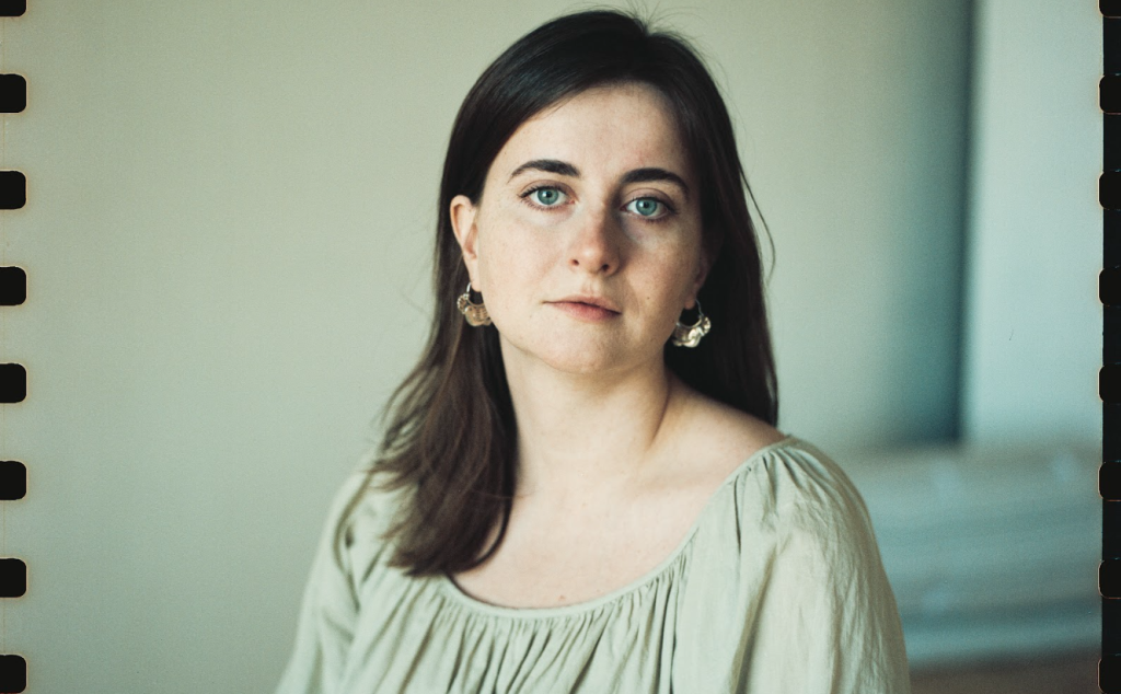 «Акула»: пісня від Артистки Чуприненко на стримінгах