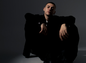 Український артист CKAYA презентує новий трек “Спогадами”