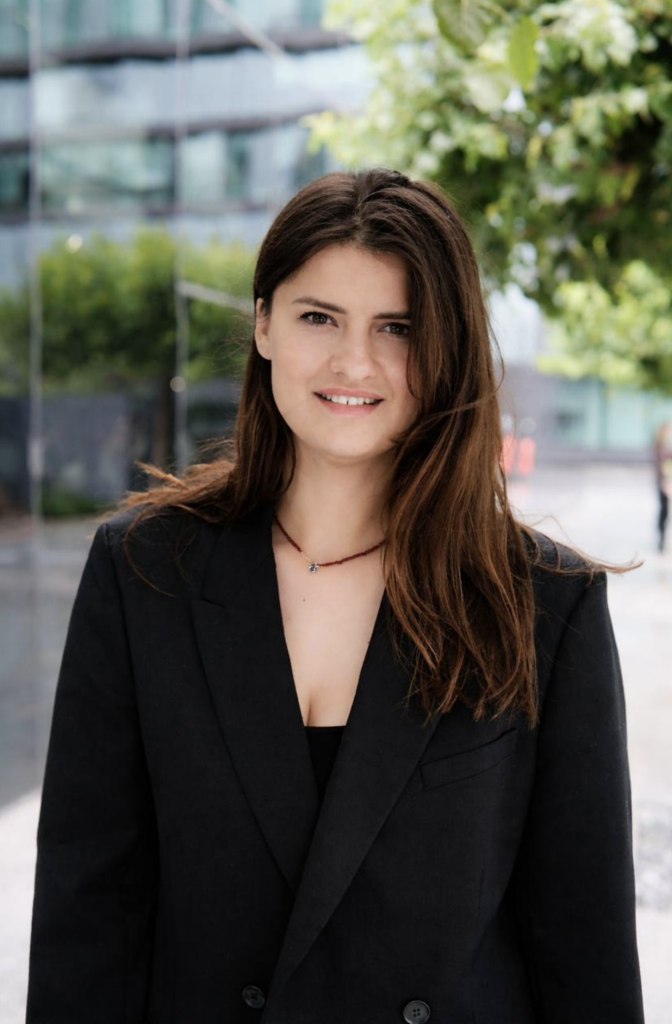 Режисерка шоу alyona alyona про задум Палацу спорту