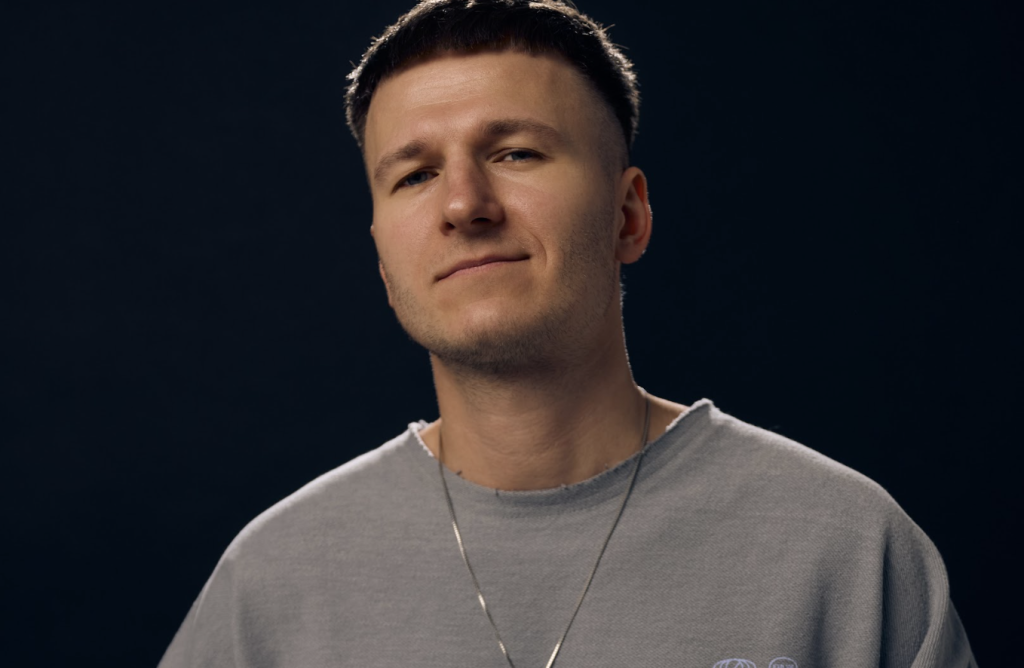 DOVI презентує пісню “Пальто” — про тепло