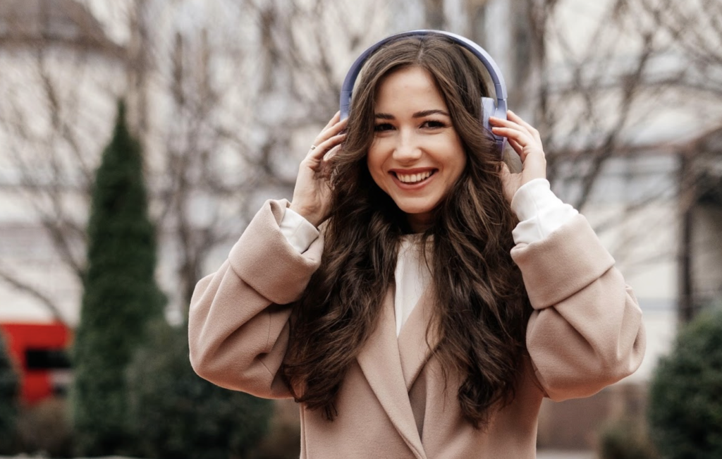 VYNOHRADOVA презентує новий кліп на пісню «Тихий океан»