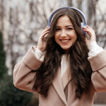 VYNOHRADOVA презентує новий кліп на пісню «Тихий океан» — історію чистих і щирих почуттів