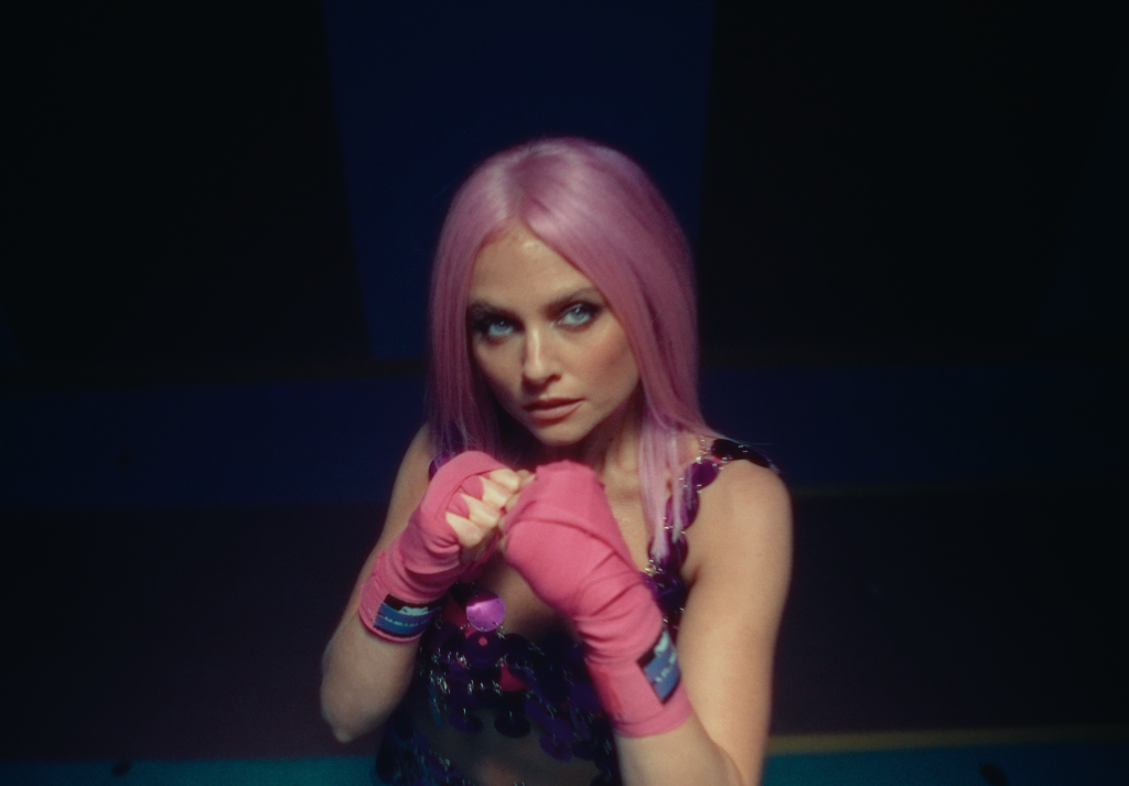 Співачка SVITLA презентує сміливий трек «Kryzhana»