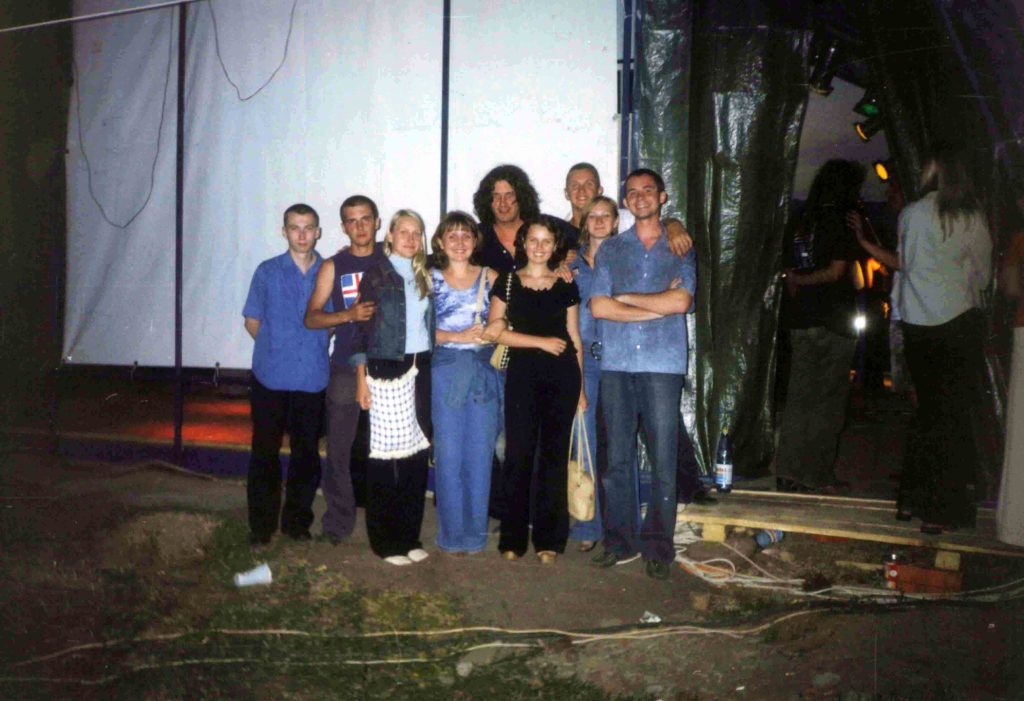 БЕЗ ОБМЕЖЕНЬ 27 років! Як розпочинався шлях гурту?