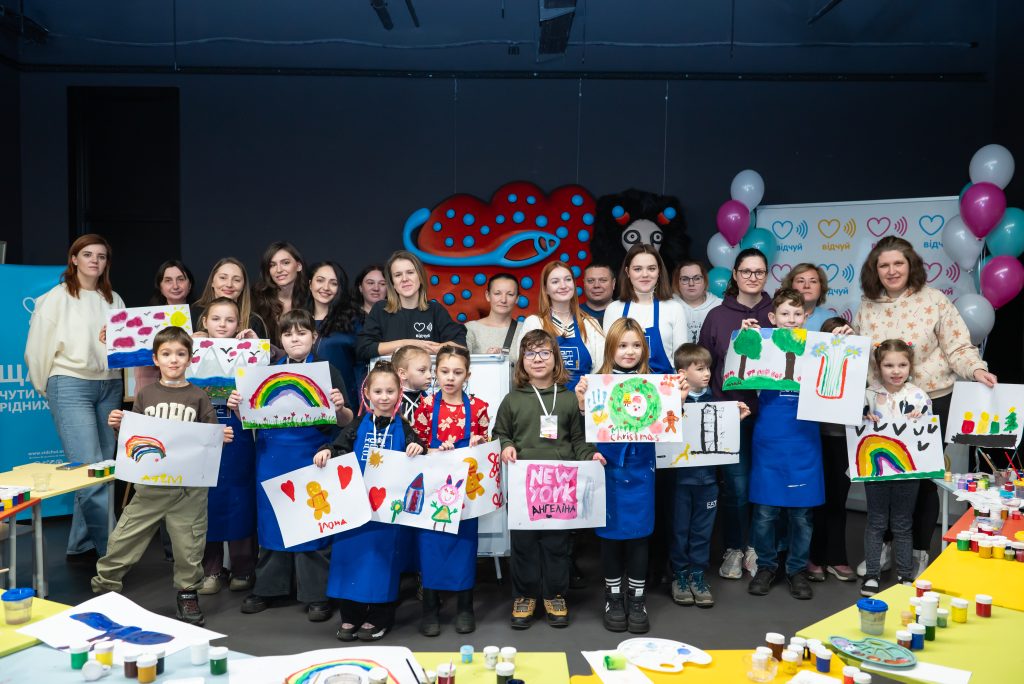 Mint x Відчуй перетворює дитячі малюнки на fashion-принт