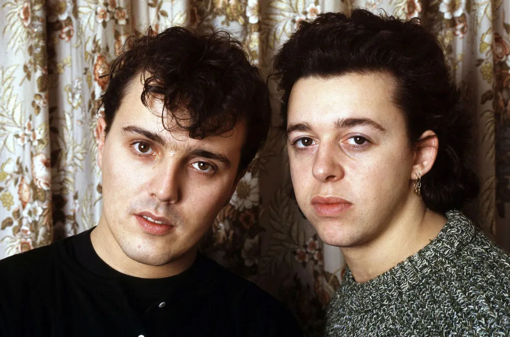 Tears For Fears - Everybody Wants To Rule The World (переклад українською)