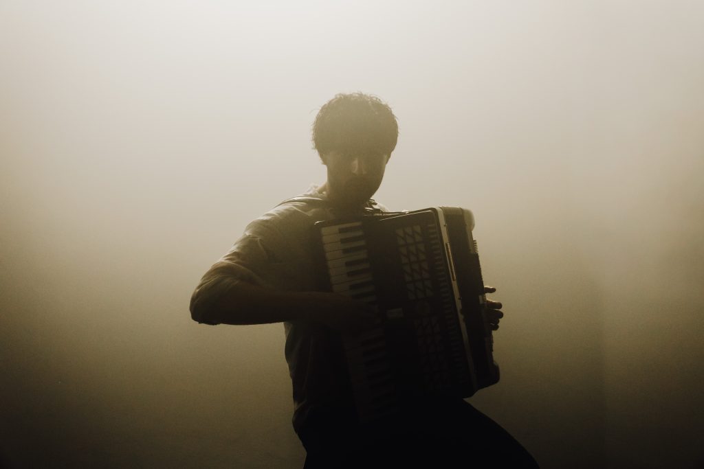 KHAYAT представив містичну відеороботу на пісню «Герци»