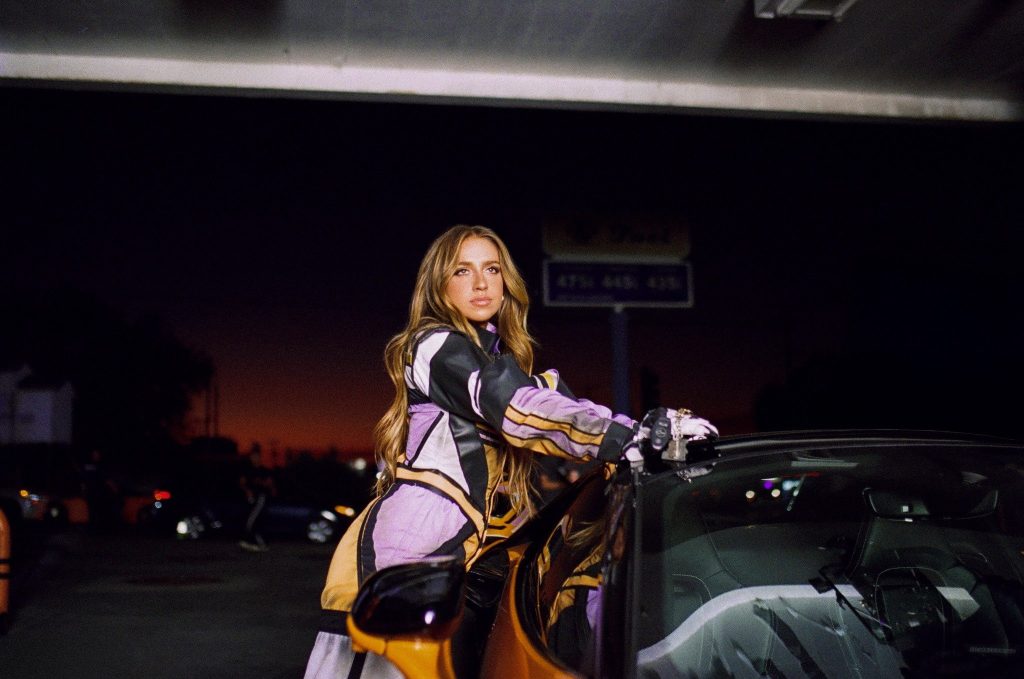 Tate McRae - Just Keep Watching (переклад українською)