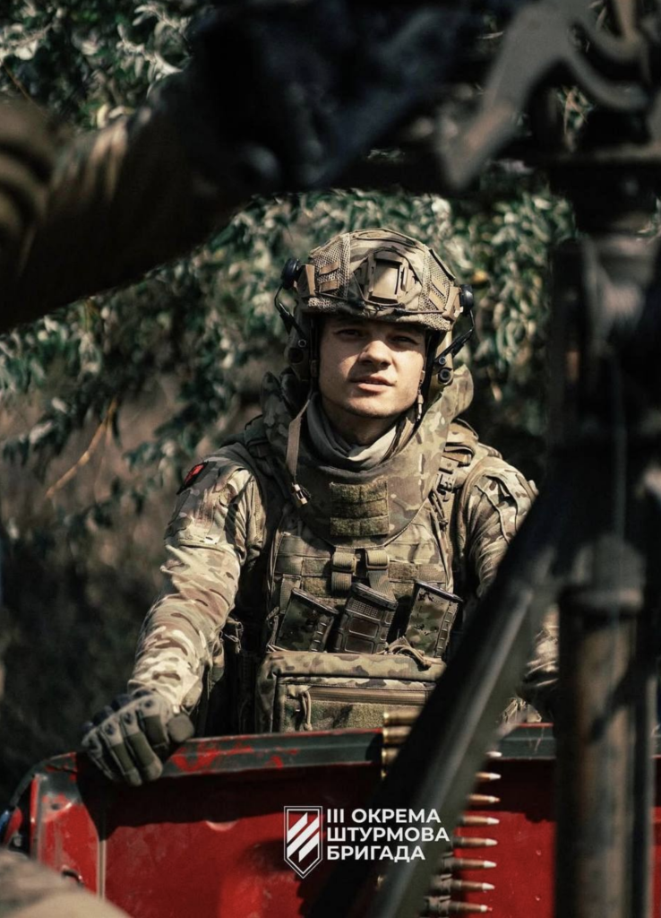 MUZWAR — нова рубрика на нашому вебсайті, де розповідатиметься про військових, які сміливо захищають Україну у лавах 3-го корпусу