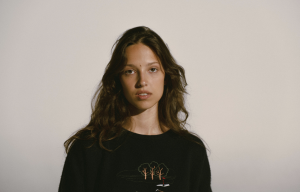 «Бути оптимістом»: Liza Bibikova про тур Україною музику