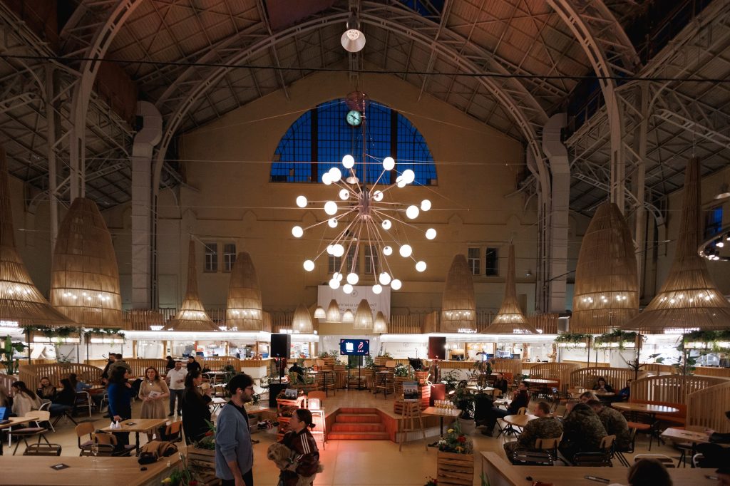 Паблік-ток «Кохання зі смаком» за книгою Олени Шершньової