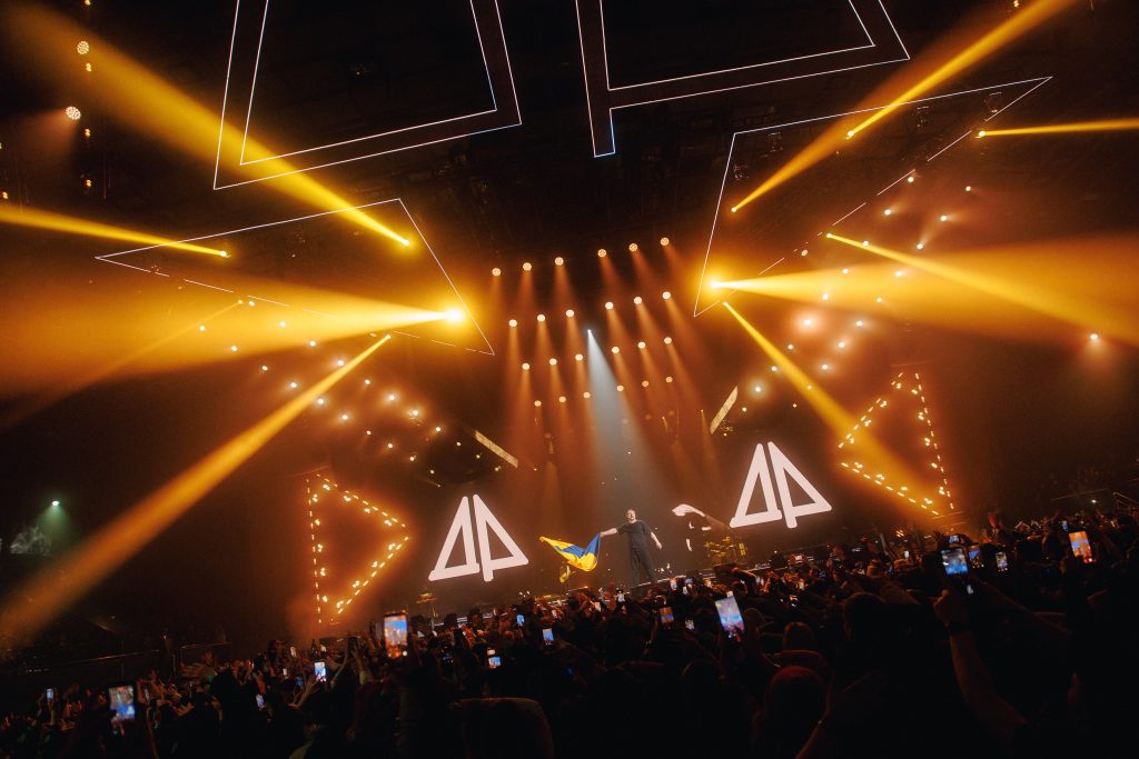 Ювілейне шоу «Другої Ріки»: постановка Германа Нєнова