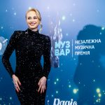 Акторка Анастасія Цимбалару вперше стала ведучою у Палаці спорту на церемонії MUZVAR Awards