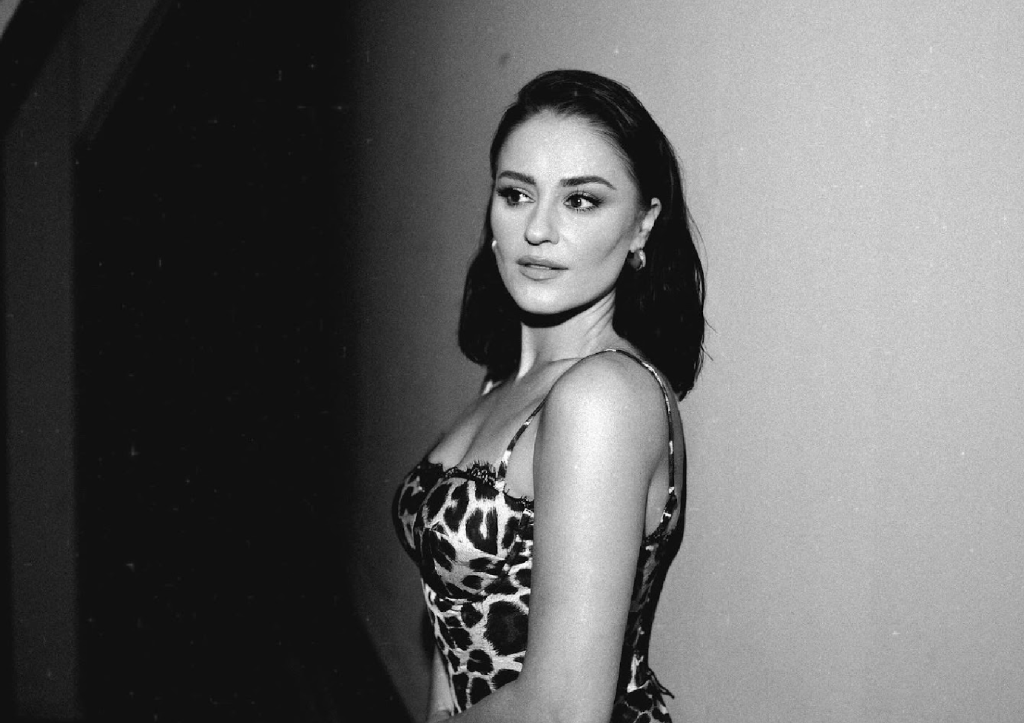 Марта Адамчук презентує грайливий сингл “Між нами”