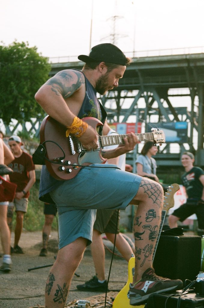 MUZWAR. volume 5: «Крем»