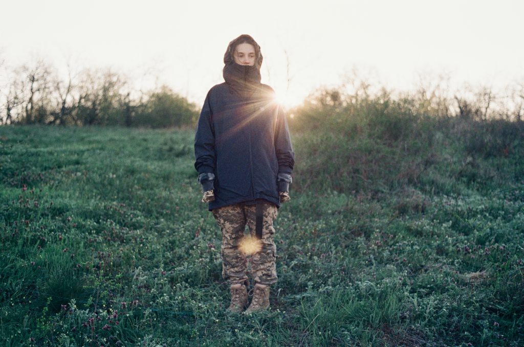 Військослужбовиця Нельсон випустила трек «Вертайся росою»