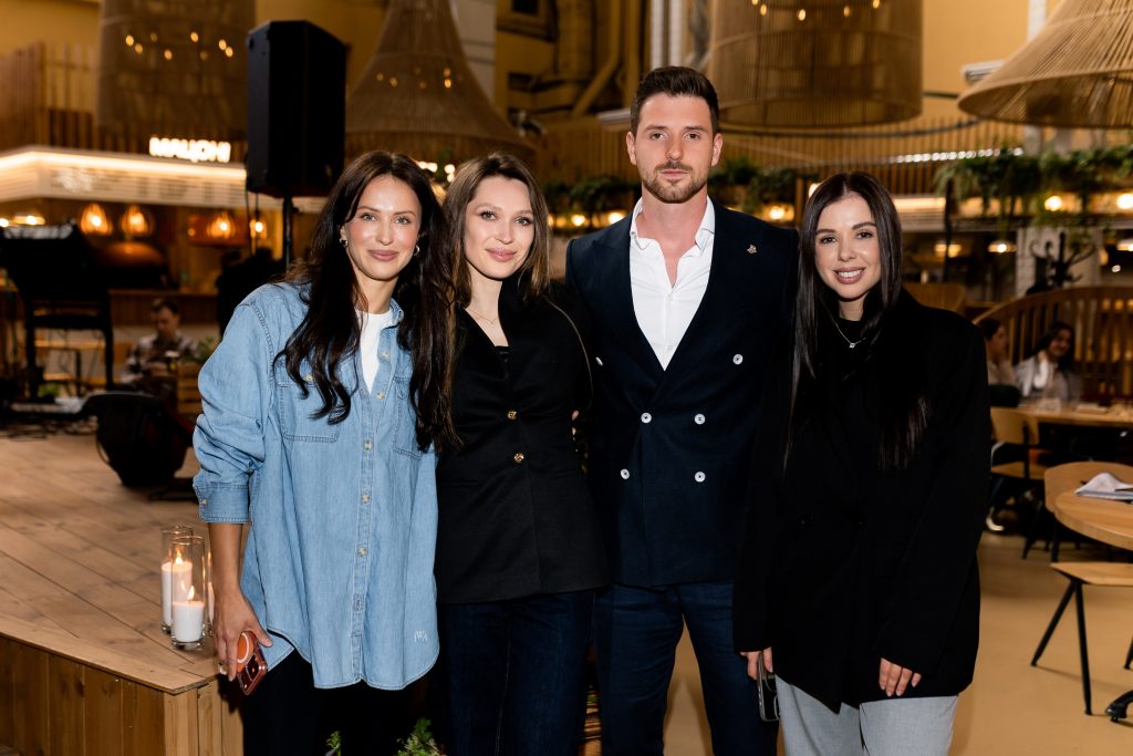 Актор Павло Текучев провів читання «Віршів з бійниці»