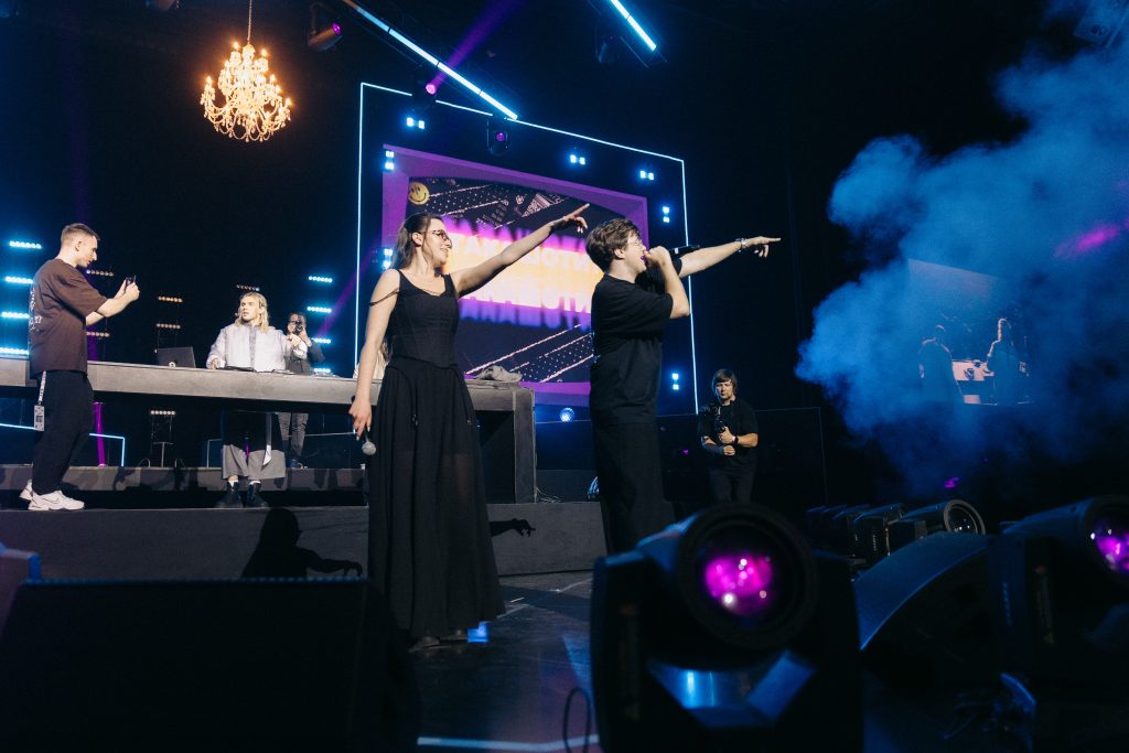 Київ танцював під хіти 80-х 90-х і 2000-х: «ТАК А ШО ТИ?»