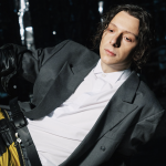 Вийти з-за лаштунків: як Anton Kukri починає власну історію