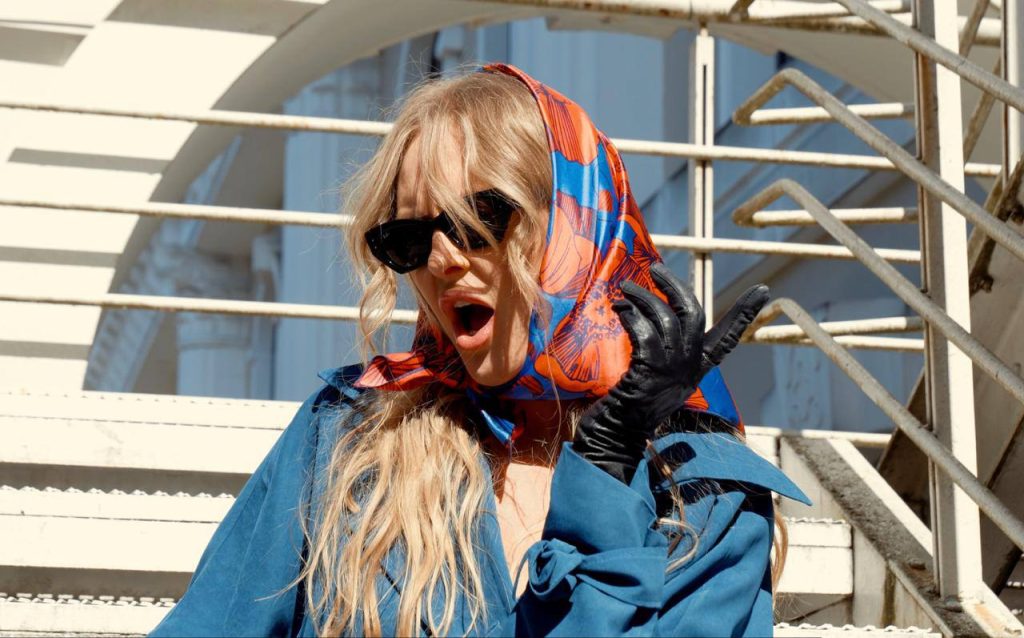 ALONA VONA заспівала про стосунки від яких треба втікати