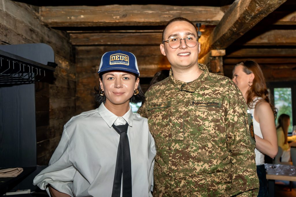 Тополя “Мавка” Бочарова об'єдналися для донатів на НГУ